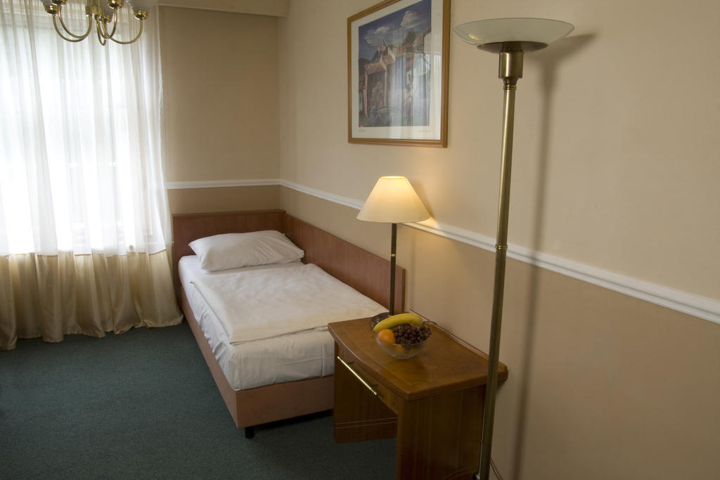 Dr. Adler Spa&Kurhotel Františkovy Lázně Zimmer foto
