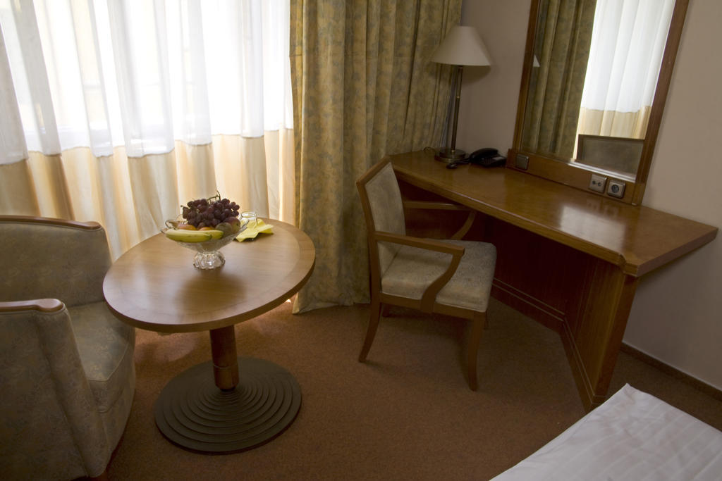 Dr. Adler Spa&Kurhotel Františkovy Lázně Zimmer foto