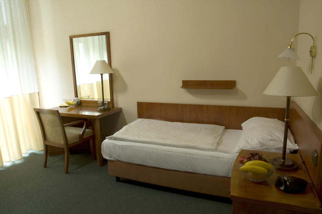Dr. Adler Spa&Kurhotel Františkovy Lázně Zimmer foto