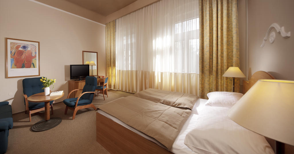 Dr. Adler Spa&Kurhotel Františkovy Lázně Zimmer foto