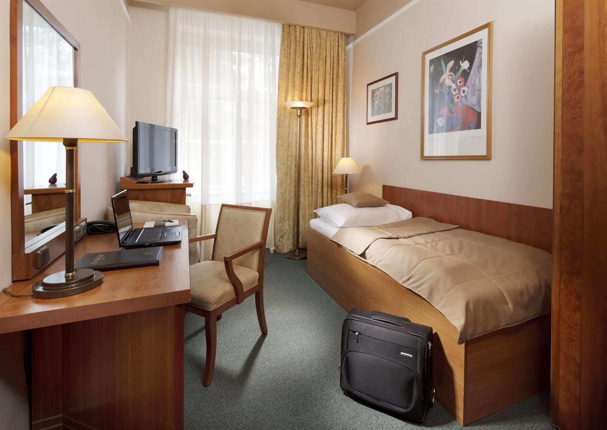 Dr. Adler Spa&Kurhotel Františkovy Lázně Exterior foto